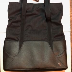 Lululemon Throw and Go Tote 12L